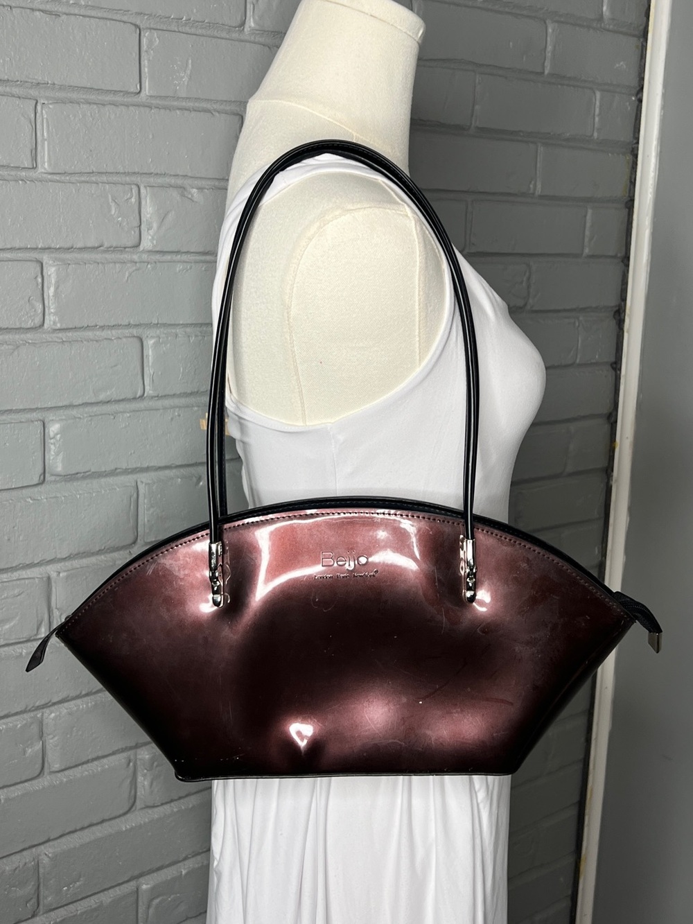Beijo "Over the Moon" Glossy Patent Brown/Dark Burgundy Shoulder Bag